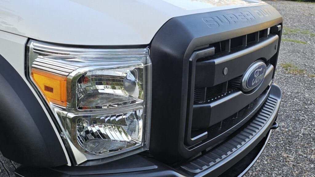 2015 Ford F-450 4x4 Landscape Dump Truck - Photo 23 of 94
