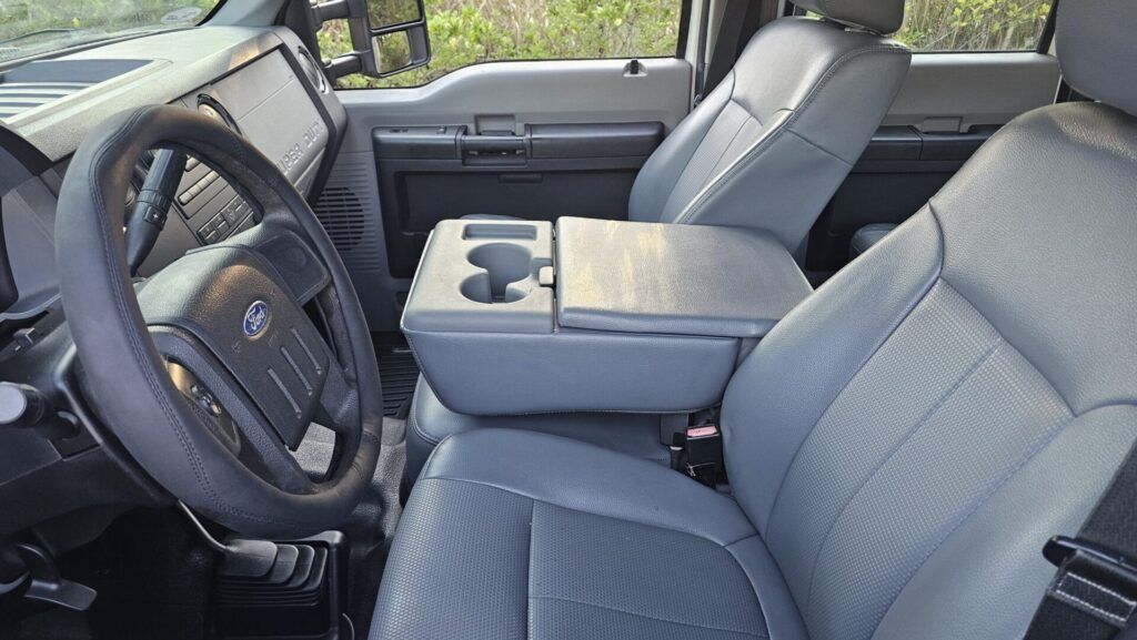 2015 Ford F-450 4x4 Landscape Dump Truck - Photo 31 of 94