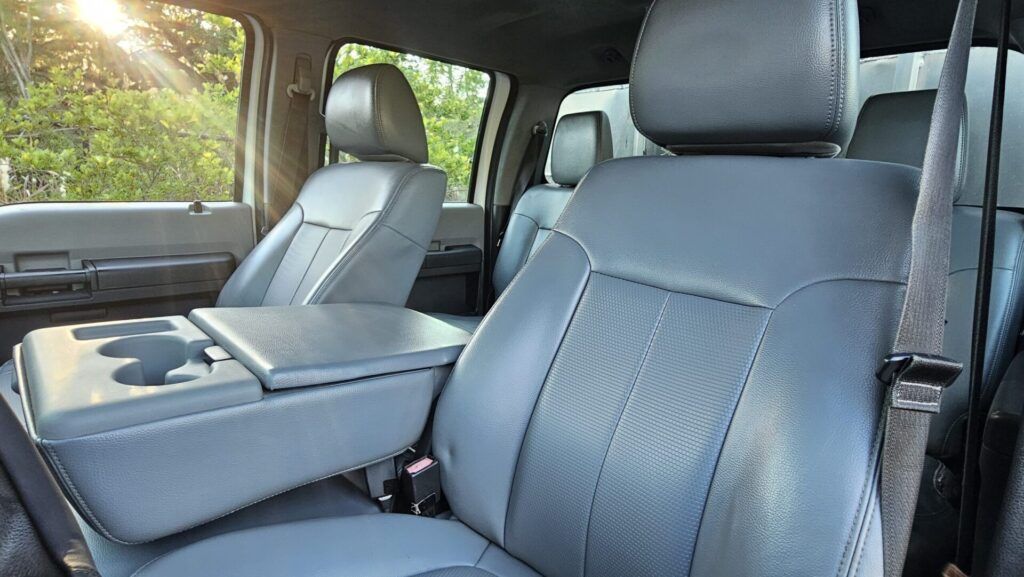 2015 Ford F-450 4x4 Landscape Dump Truck - Photo 32 of 94