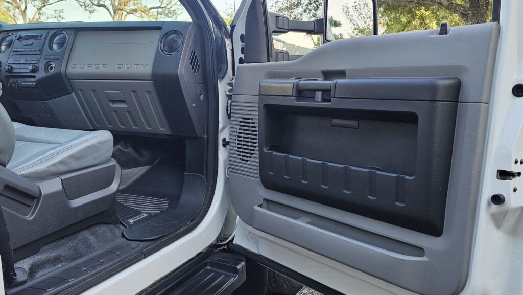 2015 Ford F-450 4x4 Landscape Dump Truck - Photo 36 of 94