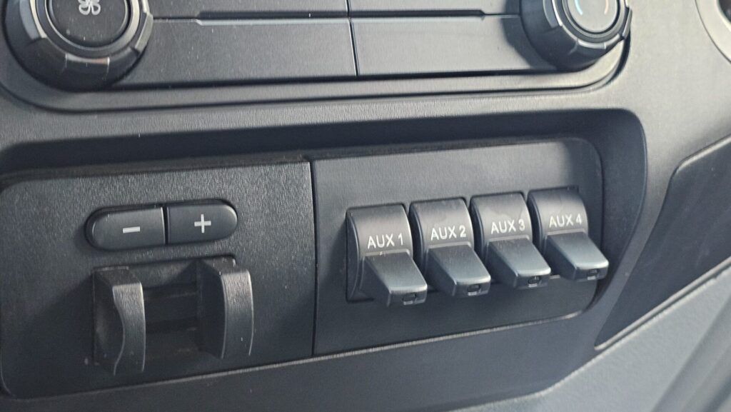 2015 Ford F-450 4x4 Landscape Dump Truck - Photo 49 of 94