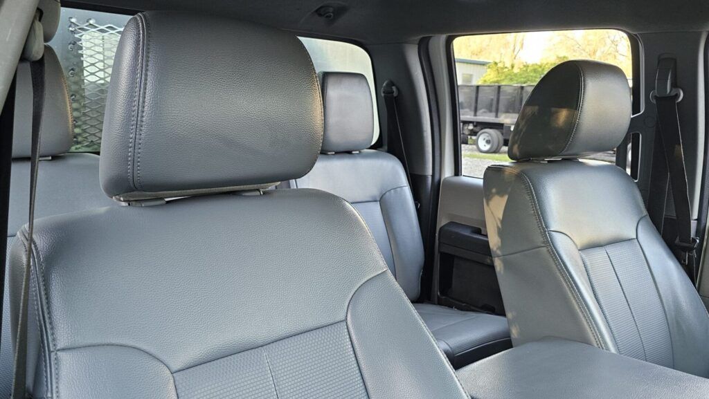 2015 Ford F-450 4x4 Landscape Dump Truck - Photo 55 of 94