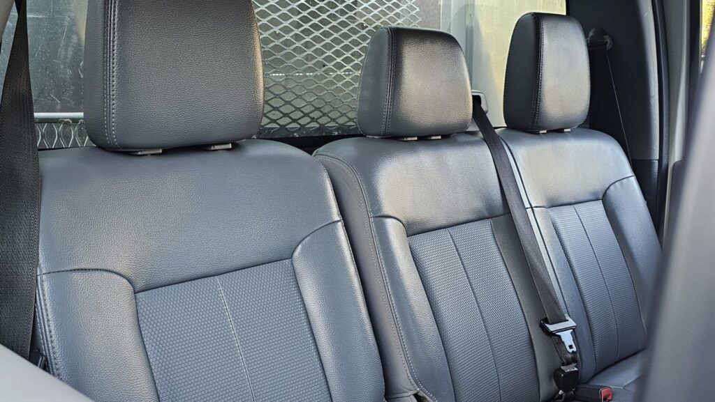 2015 Ford F-450 4x4 Landscape Dump Truck - Photo 56 of 94