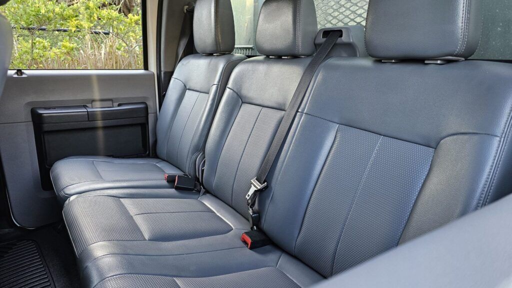 2015 Ford F-450 4x4 Landscape Dump Truck - Photo 57 of 94