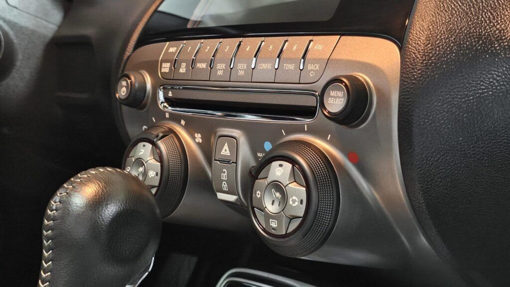 2010 Chevrolet Camaro 2SS - Photo 61 of 160