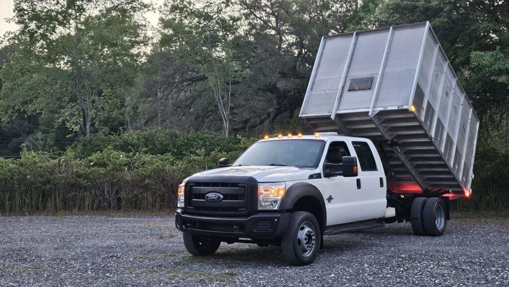 2015 Ford F-450 4x4 Landscape Dump Truck - Photo 68 of 94