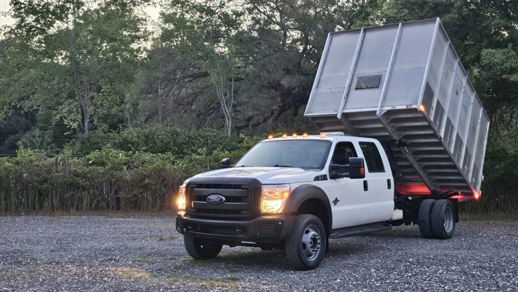 2015 Ford F-450 4x4 Landscape Dump Truck - Photo 69 of 94
