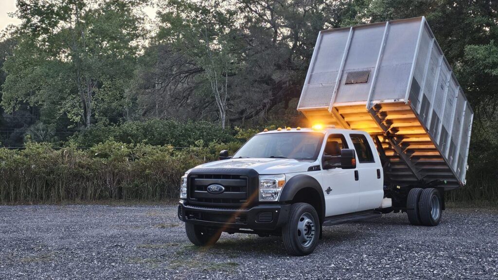 2015 Ford F-450 4x4 Landscape Dump Truck - Photo 70 of 94