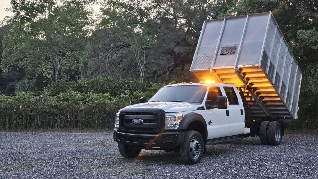 2015 Ford F-450 4x4 Landscape Dump Truck - Photo 71 of 94