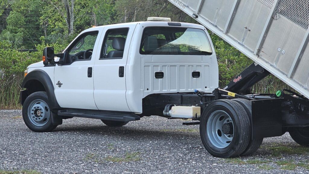 2015 Ford F-450 4x4 Landscape Dump Truck - Photo 76 of 94