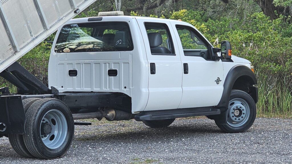 2015 Ford F-450 4x4 Landscape Dump Truck - Photo 78 of 94
