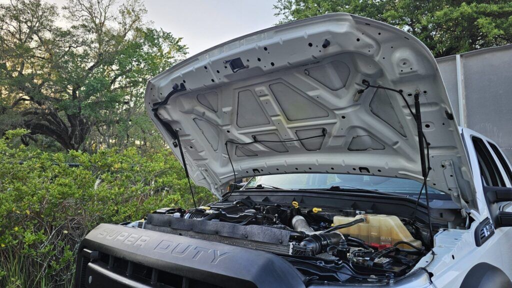 2015 Ford F-450 4x4 Landscape Dump Truck - Photo 83 of 94